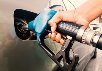 乗用車 > ガソリン給油口部材