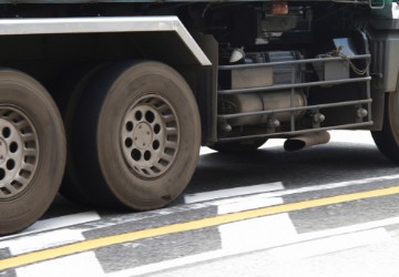 トラック > フロント・センター・テールパイプ