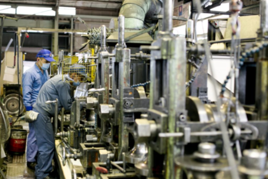 パイプ(鋼管)の製造方法をご紹介!